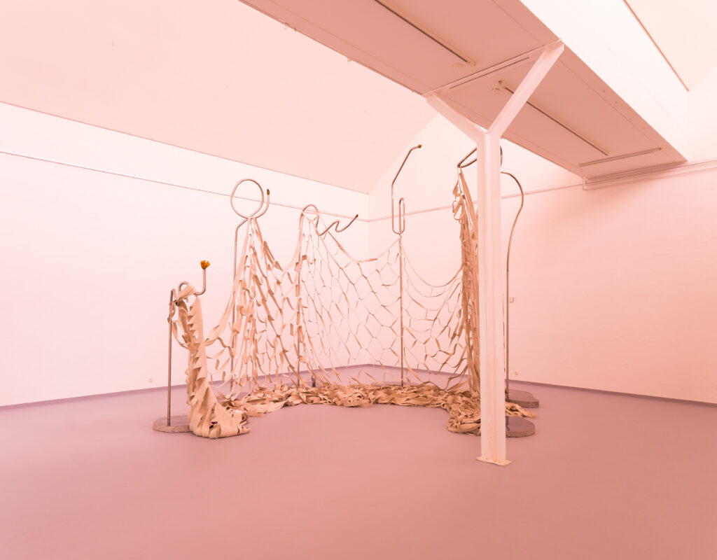 oVo / Birk Bjørlo og Lea Gulditte Hestelund - oVo - Installation view - Huset for Kunst og Design Holstebro 2020