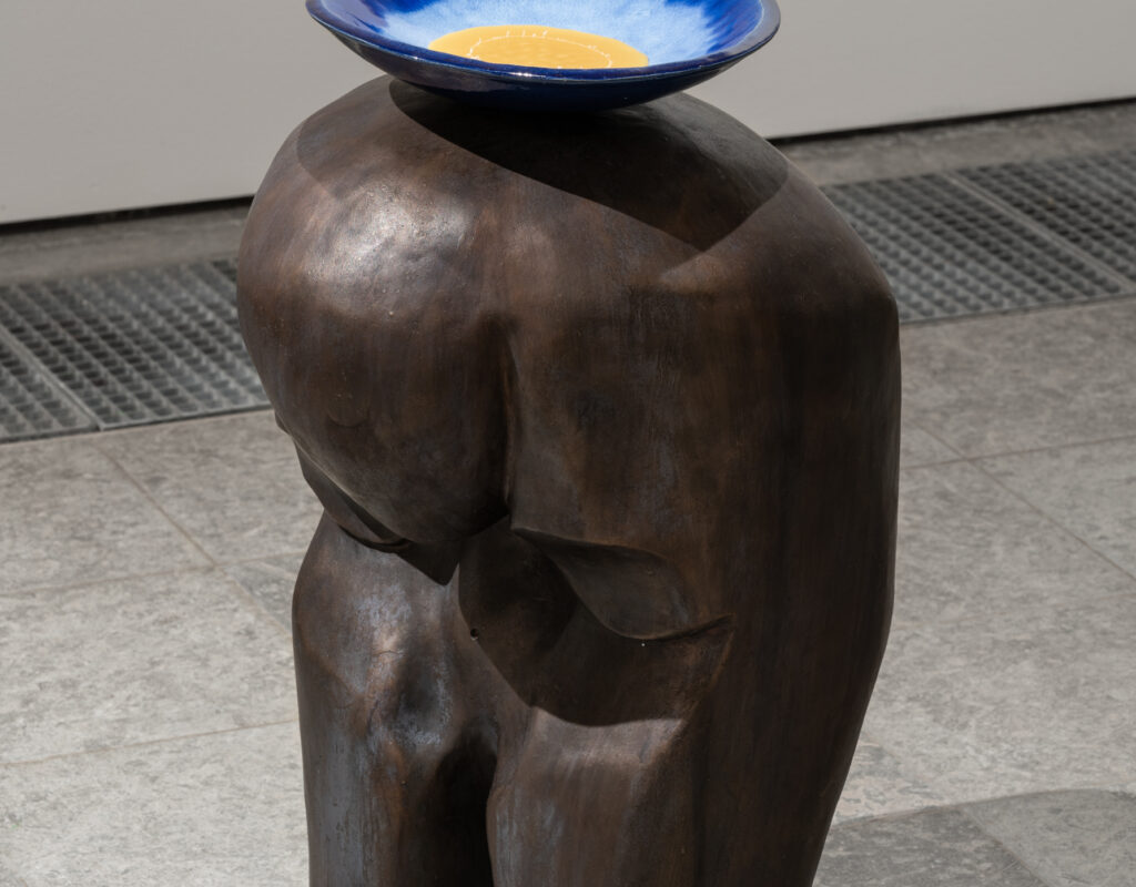 Christine Overvad Hansen - Echo - Bronze, stoneware &amp; beeswax - 68 x 32 x 33 cm - Holstebro Kunstmuseum 2021